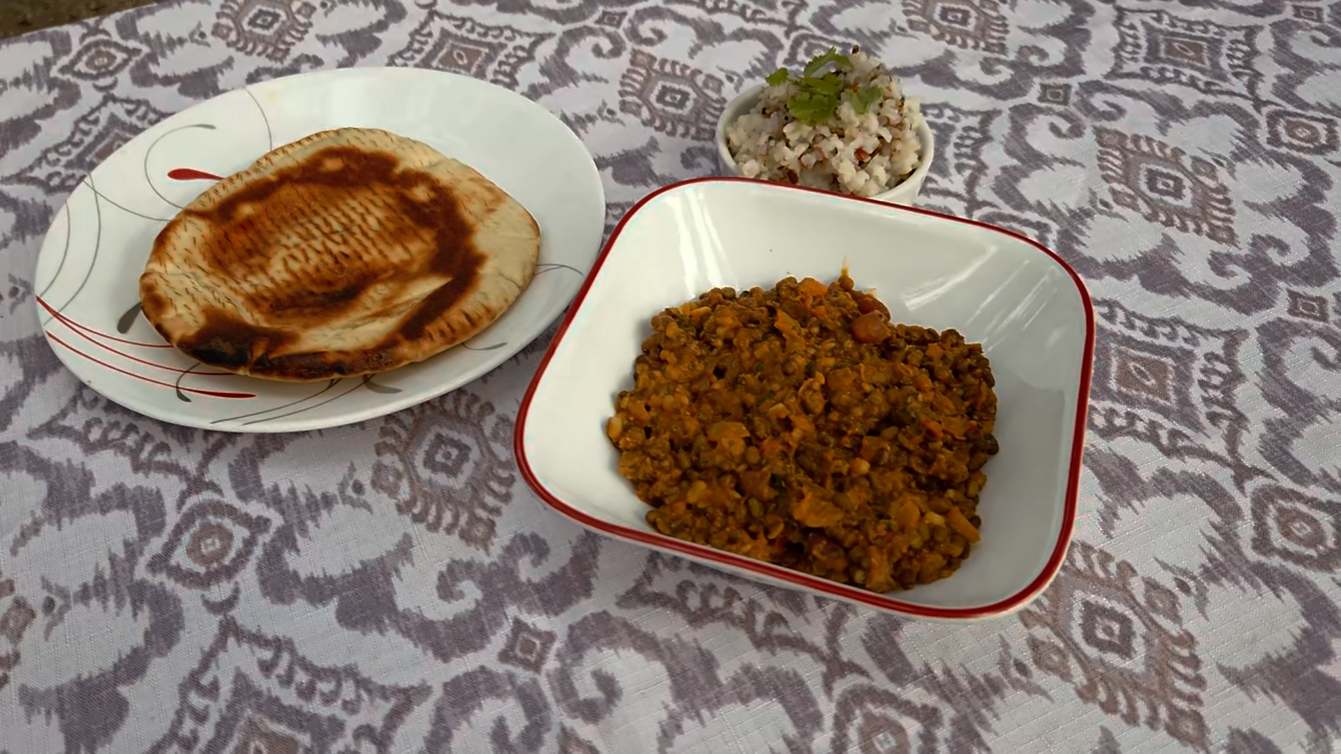 Vegan Dal Makhani (Creamy Indian Black Lentil Curry)